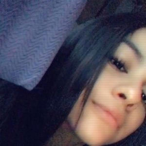 Meet your Posher, Angie